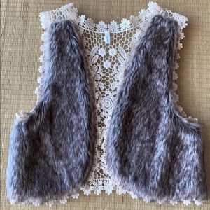 Smitten Cropped Lace & Fur vest | Boho Chic